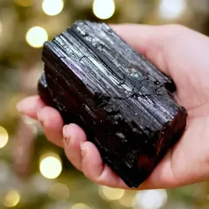 Czarny turmalin